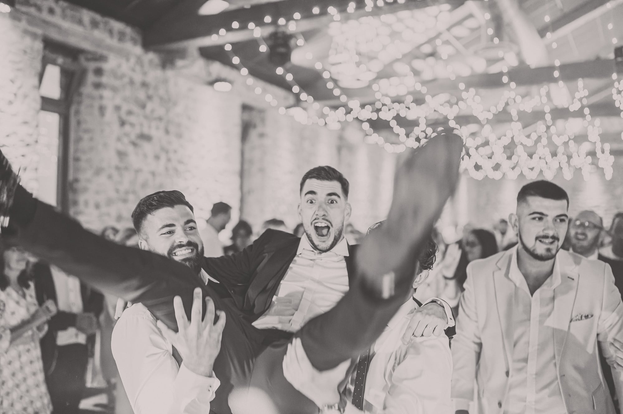 10 exemples de discours pour témoin de mariage • Guide ultime